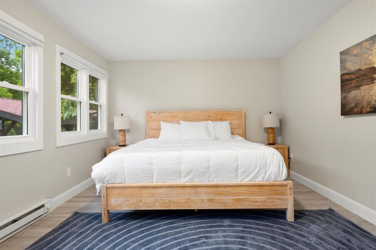 4 habitaciones, tabla de planchar con plancha, wifi y ropa de cama 