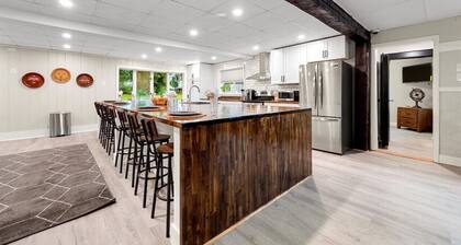 “Whitewaters-Main+Genoa” on Oneida Lake/Sleeps 19