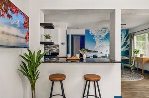 Dining - Surfari Pompano! Heated Pool Home 9 mins to Beach! (Pompano Beach)