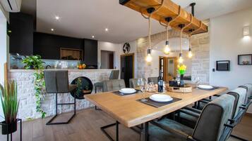 Departamento, 3 habitaciones | Servicio a la habitación