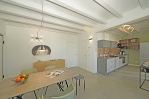 Apartment | Living area - La Cittadella P1-14 by Wonderful Italy (Manerba del Garda)