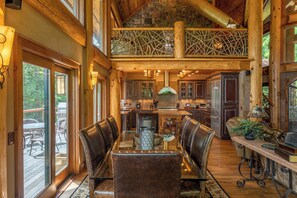 Maison, plusieurs lits, bain à remous, vue montagne (Big Bear Lodge at Eagles Nest) | Intérieur