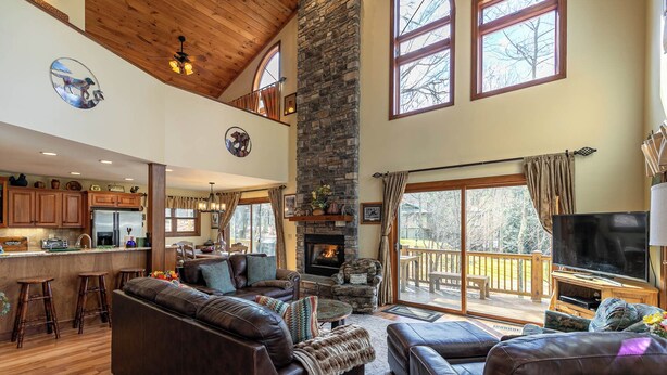 House, Multiple Beds, Patio, Mountain View (Fairway to Heaven) | Living area | Fireplace - Fairway to Heaven (Banner Elk)