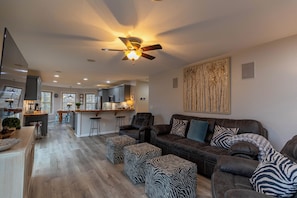 House, Multiple Beds, Patio, Mountain View (Peaceful Wood Haven) | Living area - Peaceful Wood Haven (Banner Elk)