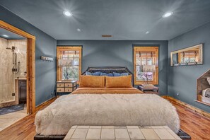 Hus, flere senger, spabadekar, fjellutsikt (Snowflake River Ridge at Eagles Nest) | 2 soverom, individuelt dekorert, individuelt innredet og sengetøy