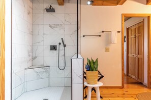 House, Multiple Beds, Hot Tub, Mountain View (Hidden Heights at River Run) | Bathroom | Designer toiletries, towels, toilet paper - Hidden Heights at River Run (Banner Elk)