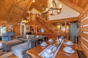 Ferienhütte, Mehrere Betten, Whirlpool, Bergblick (Lakeview) | Innenbereich