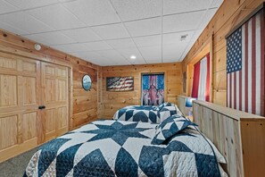 Cabin, Multiple Beds, Hot Tub, Mountain View (Falling Waters) - Falling Waters (Banner Elk)