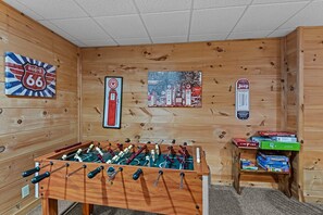 Games room - Falling Waters (Banner Elk)