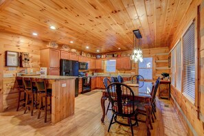 Cabin, Multiple Beds, Hot Tub, Mountain View (1 Abundant Life) | Private kitchen | Coffee/tea maker - 1 Abundant Life (Vilas)