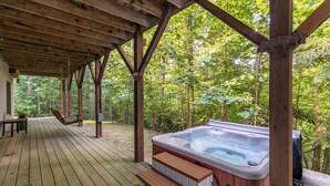 Outdoor spa tub - 1 Abundant Life (Vilas)