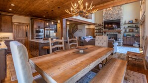 Dining - Antler Ridge at Eagles Nest (Elk Park)