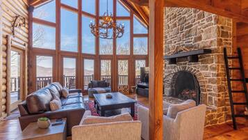 House, Multiple Beds, Patio, Mountain View (Sugar View Retreat) | Interior