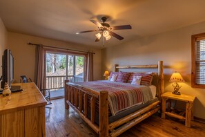 1 bedroom, individually decorated, individually furnished, bed sheets