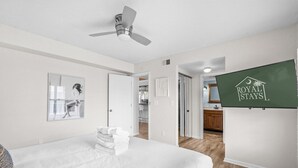 Unclassified image, 4 of 88, button - Grove Cove | Beach 2 Min | Dog-Friendly | Hot Tub (North Myrtle Beach)