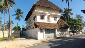 Front of property - Aurora Hotel Nungwi (Nungwi)