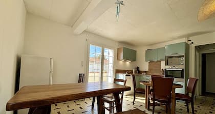 Modern apartment with air conditioning and parking - 4 people in La Cotinière