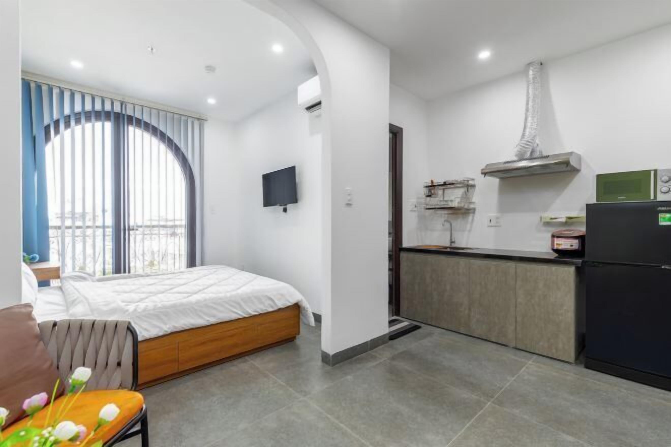 1 bedroom, free minibar items, iron/ironing board, free WiFi