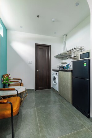 Apartamento superior, 1 cama de matrimonio grande, microondas | 1 dormitorio y minibar (con algunos artículos gratuitos)