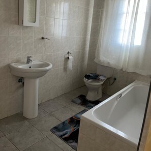 Håndklæder, Sæbe, Shampoo, Toiletpapir