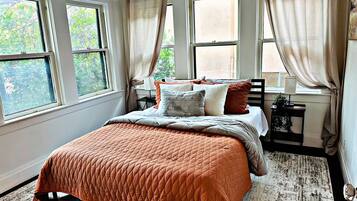 1 habitación, tabla de planchar con plancha, wifi y ropa de cama