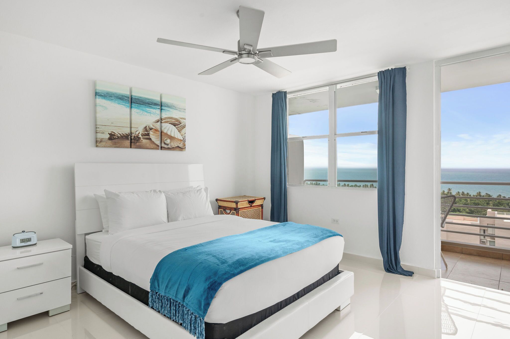 3 عدّة غرف نوم ومكواة/لوح كي وسرير سفر وواي فاي