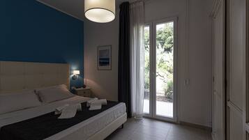 Luxury Apartment, Sea View | 1 bedroom, Egyptian cotton sheets, premium bedding, down comforters