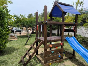 Außen-Kinderspielplatz