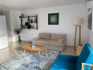 Living area - Unique Flat in Cap Salou - Mind & Feet in Water (Salou)