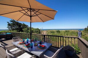 Outdoor dining - Hot Tub, Waterfront Home with Stunning Views! (Wellfleet)