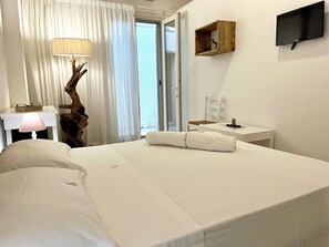 In-room safe, blackout curtains, soundproofing - Salto Nel Blu (Leverano)
