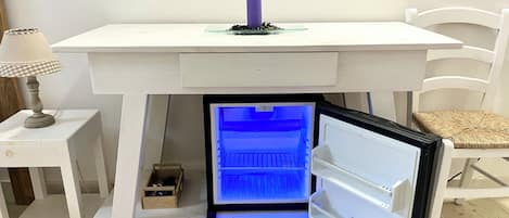 Quarto quádruplo família | Minirrefrigerador