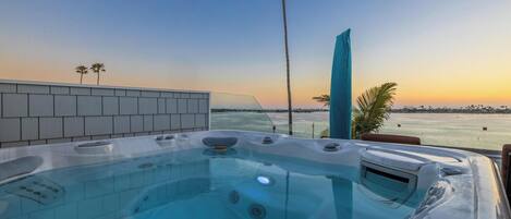 Baignoire à remous extérieure