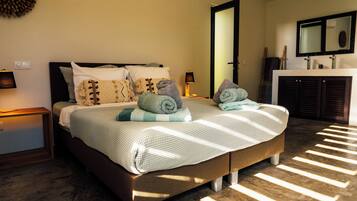 4 bedrooms, free WiFi, bed sheets