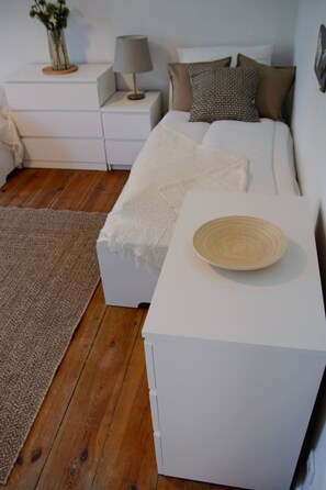 2 bedrooms, desk, WiFi, bed sheets - Arbio Grünheide 6 people (Grünheide (Mark))