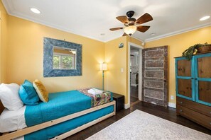 3 soverom, strykejern/-brett, wi-fi (inkludert) og sengetøy