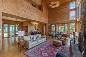 Living area - Skytop Chateau at The Summit of Beech (Banner Elk)