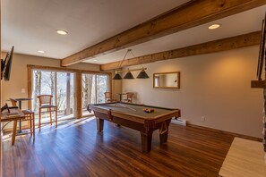 獨棟房屋, 多張床, 庭院, 山景 (Elk Horn Lodge) | 遊戲室