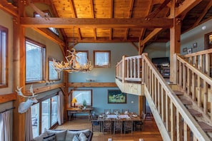 Ferienhaus, Mehrere Betten, Terrasse, Bergblick (Elk Island at River Run) | Innenbereich