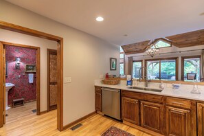 Condo, Multiple Beds, Hot Tub, Mountain View (Sylvan Falls at Yonahlossee) | Bathroom | Designer toiletries, towels, toilet paper - Sylvan Falls at Yonahlossee (Boone)