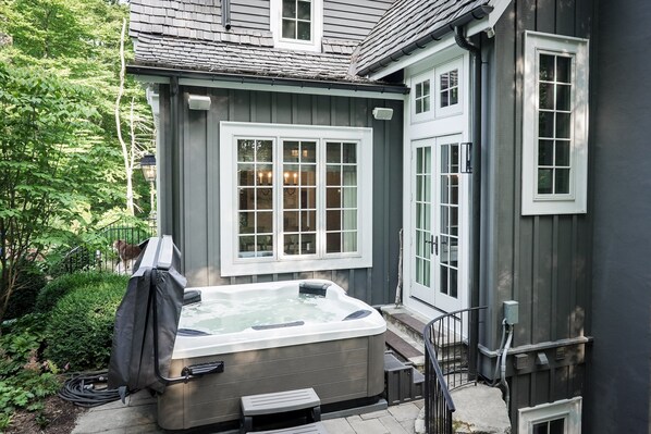 House, Multiple Beds, Hot Tub, Mountain View (Bitter Sweet) | Property grounds - Bitter Sweet (Blowing Rock)