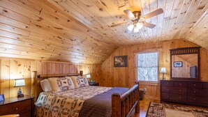 Cabin, Multiple Beds, Hot Tub, Mountain View (A Bears Hill) | 3 bedrooms, individually decorated, individually furnished, bed sheets - A Bears Hill (Boone)