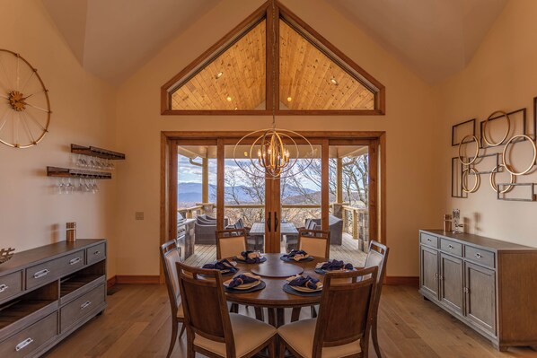 House, Multiple Beds, Patio, Mountain View (On the Rocks) | Dining - On the Rocks (Banner Elk)