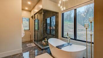 House, Multiple Beds, Patio, Mountain View (Maynard V at Elk Creek) | Bathroom | Designer toiletries, towels, toilet paper