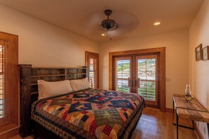 Room - Wild Turkey Inn at Eagles Nest (Banner Elk)