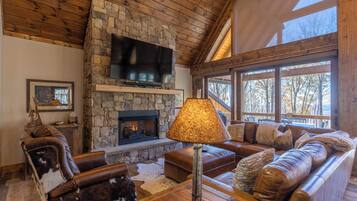 Cabin, Multiple Beds, Hot Tub, Mountain View (Casa Tres Cuervos at Eagles Nest) | Living area | Fireplace