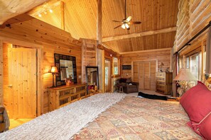 Room - Spice Mountain Lodge (Banner Elk)