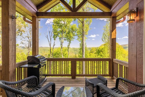 Bear Crossing at Echota