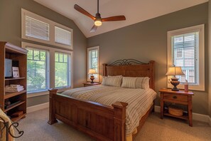 4 habitaciones, decoración personalizada y muebles diferentes 