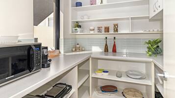 Coffee/tea maker